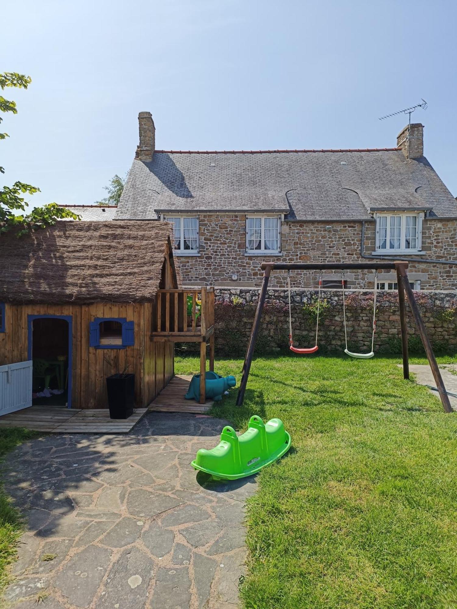Au Detour Du Mont Chambres D'Hotes Roz-sur-Couesnon Extérieur photo